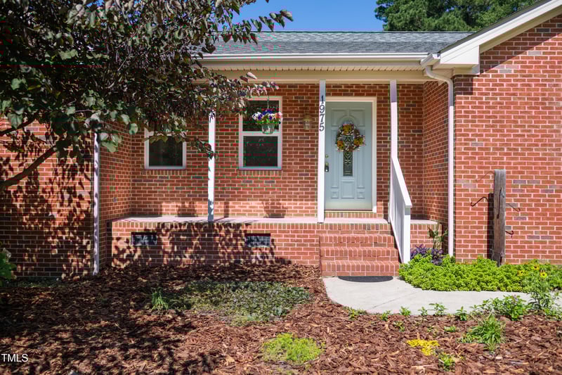 1975 Oakridge Duncan Rd, Fuquay Varina, NC 27526