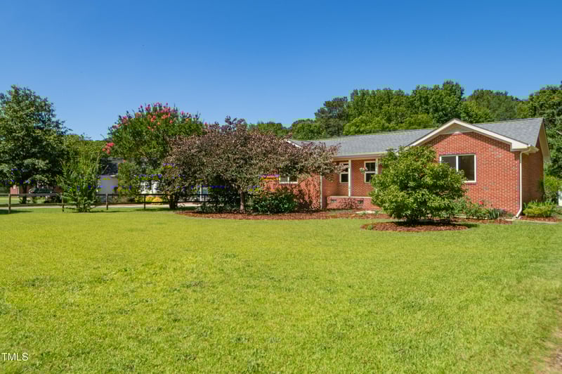 1975 Oakridge Duncan Rd, Fuquay Varina, NC 27526