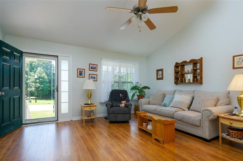 198 Fox Chase Ln, Smithfield, NC 27577