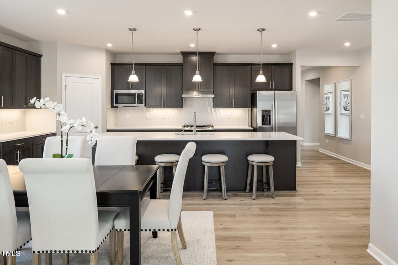 198 Glen Hollow Dr, Raleigh, NC 27604