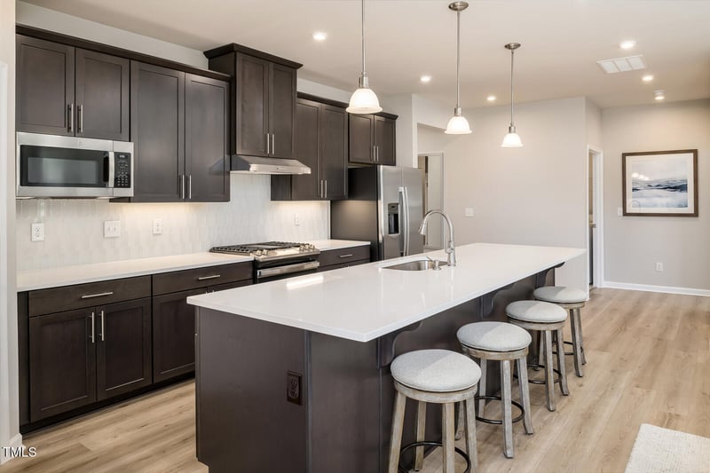 198 Glen Hollow Dr, Raleigh, NC 27604