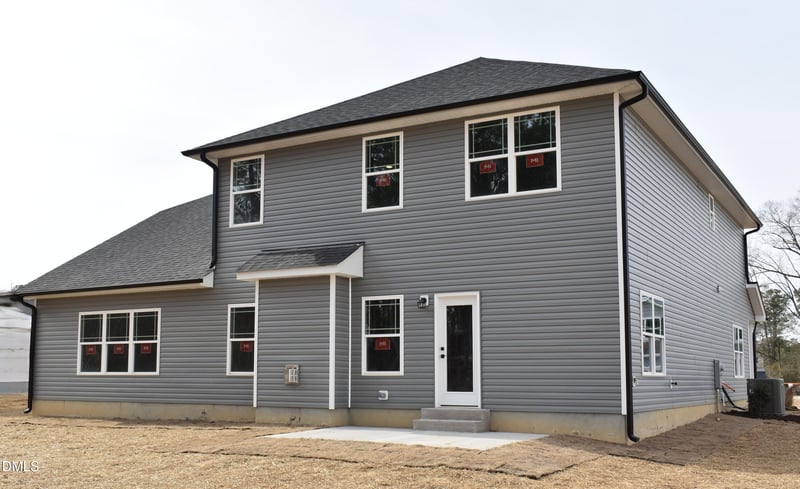 198 Lake Edge Dr, Lillington, NC 27546