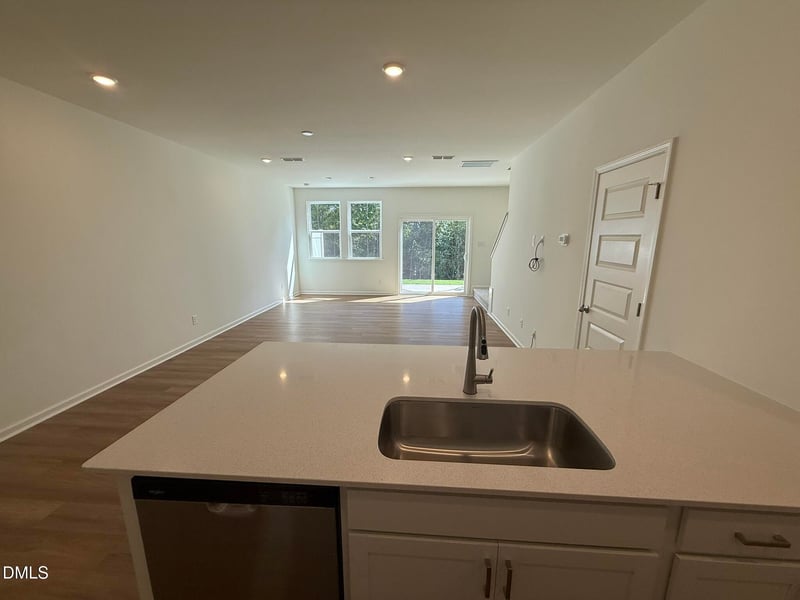 198 Parker Ln, Mebane, NC 27302