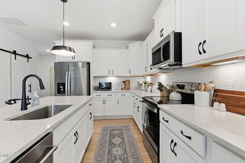 198 Retreat Dr, Fuquay Varina, NC 27526