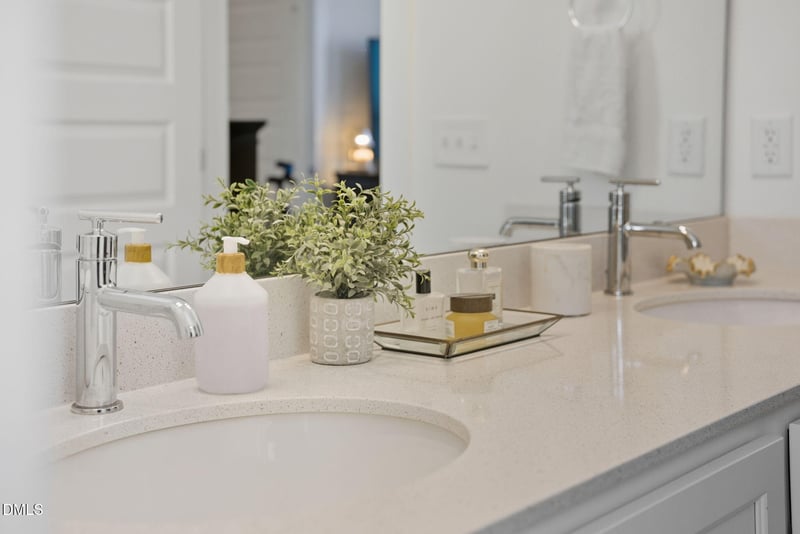 198 Retreat Dr, Fuquay Varina, NC 27526