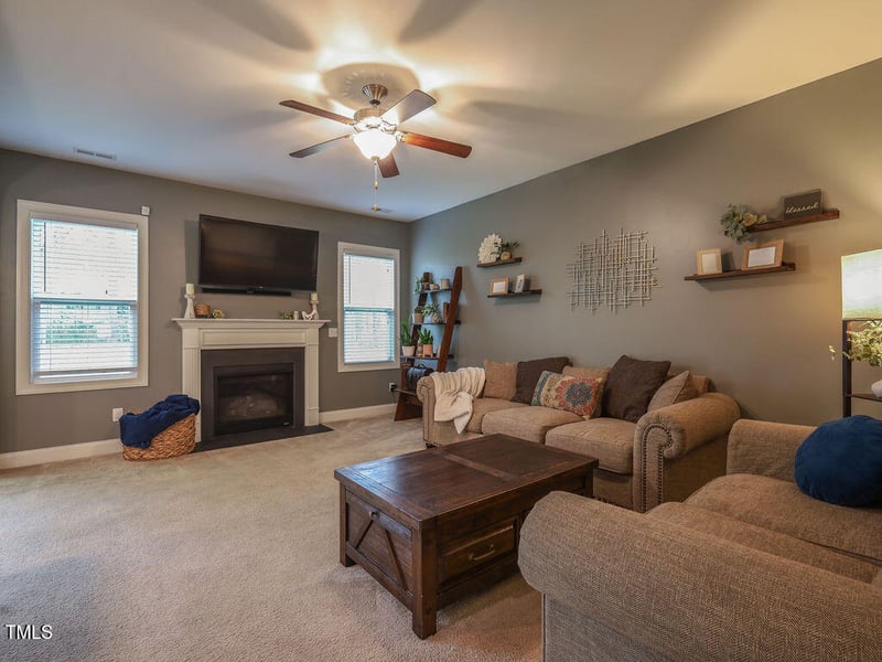 198 Shadowbark Dr, Garner, NC 27529