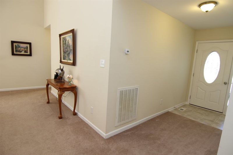 198 Sunset Pointe Dr, Clayton, NC 27520