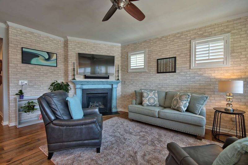 1983 Great Ridge Pw, Chapel Hill, NC 27516