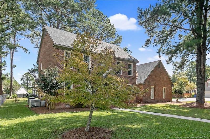 1985 Rayconda Rd, Fayetteville, NC 28304