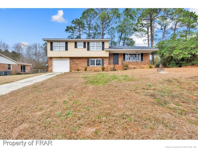 1987 Westcliff Rd, Fayetteville, NC 28304