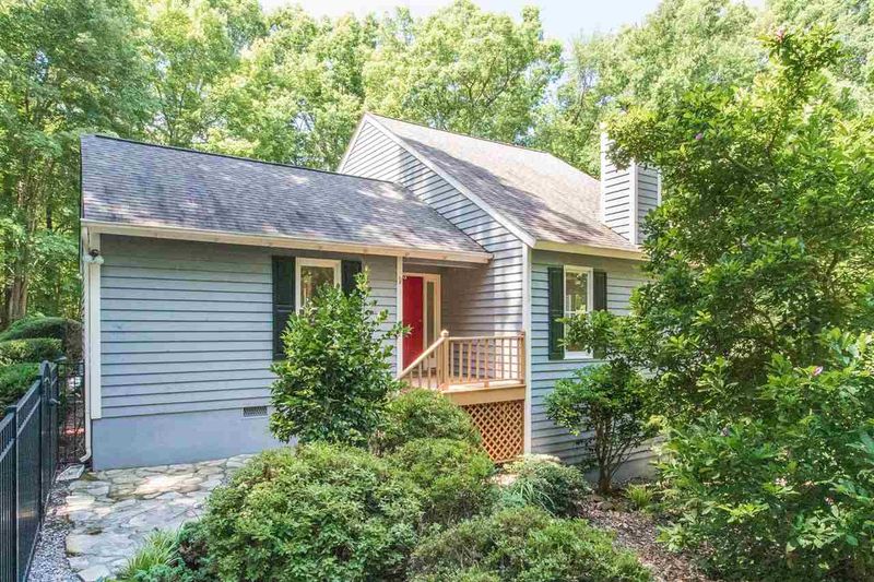 199 Booth Rd, Chapel Hill, NC 27516