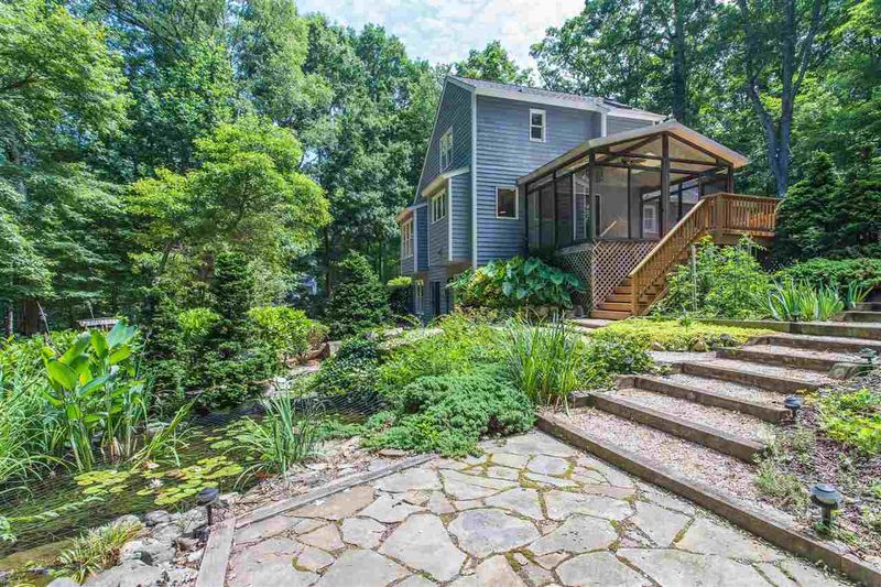 199 Booth Rd, Chapel Hill, NC 27516