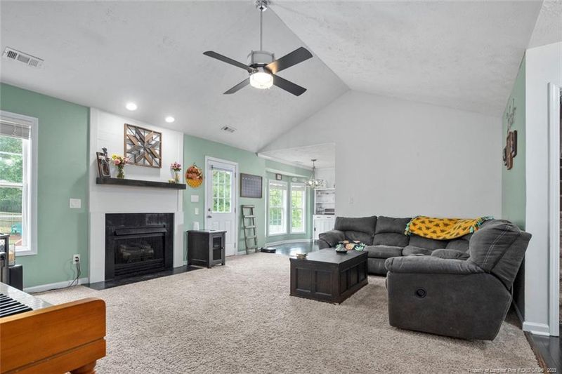 199 Colonial Hills Dr, Lillington, NC 27546