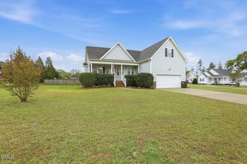 199 Dexterfield Dr, Fuquay Varina, NC 27526