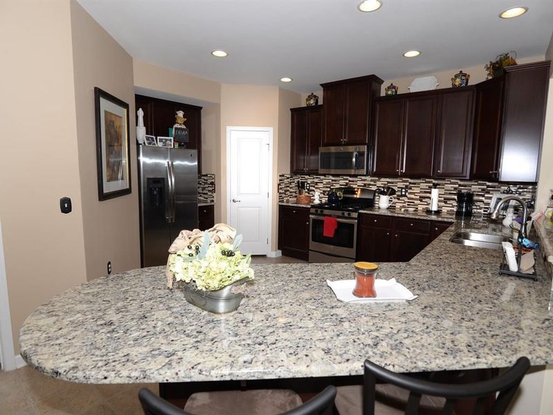 199 Honeybee Tc, Clayton, NC 27520