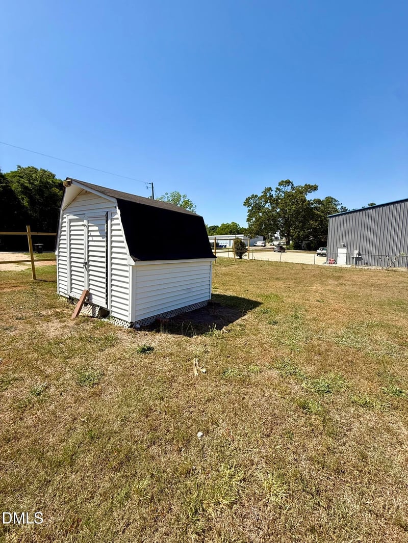 199 Main St, Coats, NC 27521