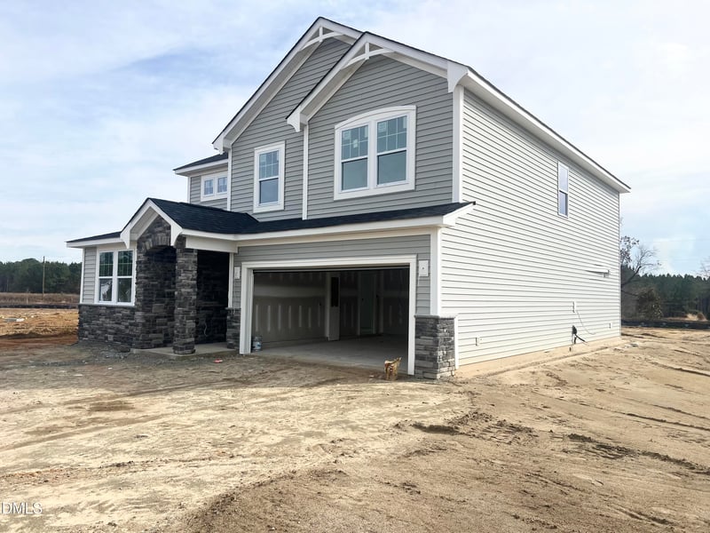 199 Scarlet Sage Dr, Fuquay Varina, NC 27526