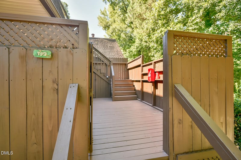 199 Summerwalk Cir, Chapel Hill, NC 27517