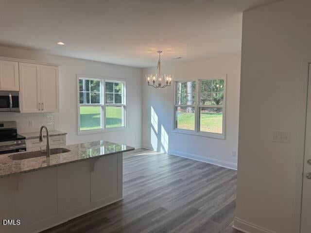 199 Waters Edge Dr, Erwin, NC 28339