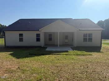 199 Waters Edge Dr, Erwin, NC 28339