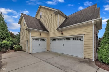 1990 Cameron Pond Dr, Cary, NC 27519
