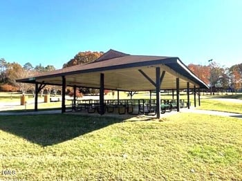 1990 Meadowview Dr, Graham, NC 27253