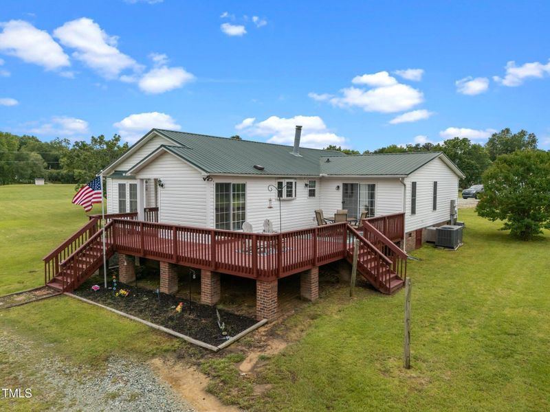 1993 Lucy Garrett Rd, Roxboro, NC 27574