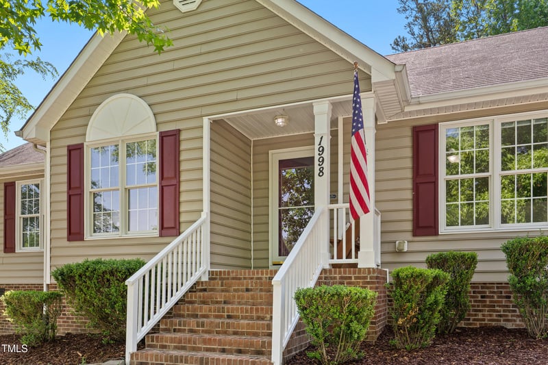 1998 Ferbow St, Creedmoor, NC 27522