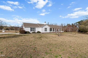 1998 Woodstone Dr, Clayton, NC 27527