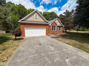 2 Afton Pl, Durham, NC 27703