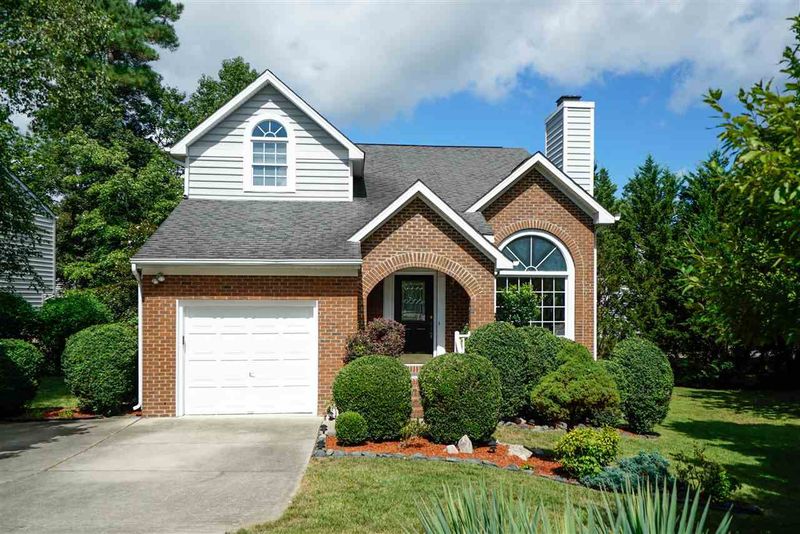 2 Arborfield Ln, Durham, NC 27713