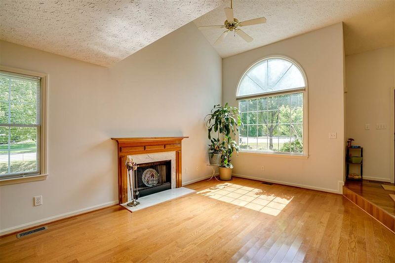2 Arborfield Ln, Durham, NC 27713