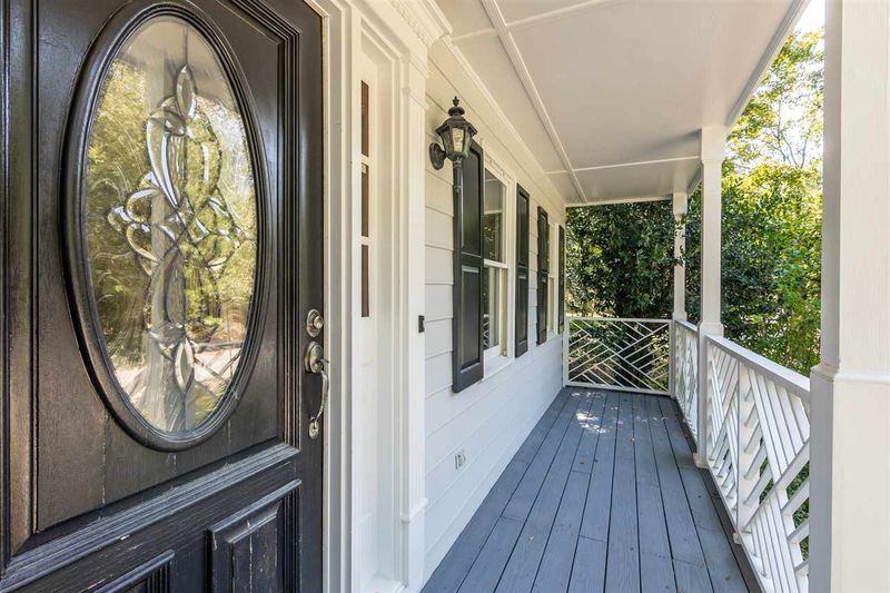 2 Autumn Woods Dr, Durham, NC 27713