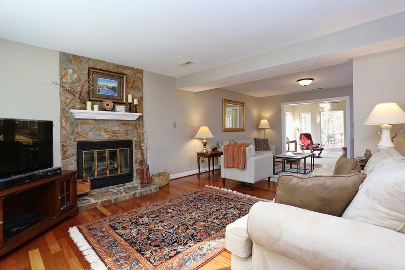 2 Barwinds Cir, Durham, NC 27713