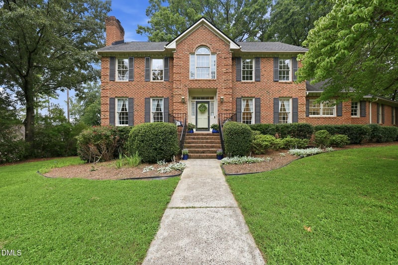 2 Bentgrass Ln, Durham, NC 27705