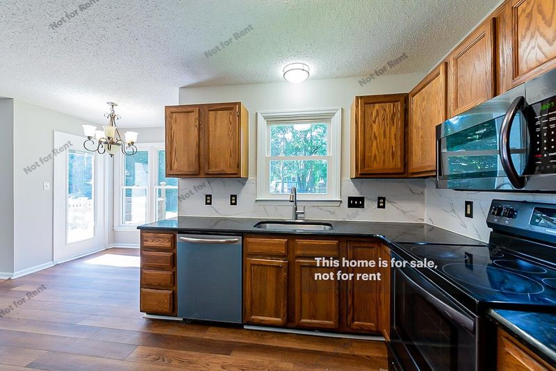 2 Big Bluff Pl, Durham, NC 27712