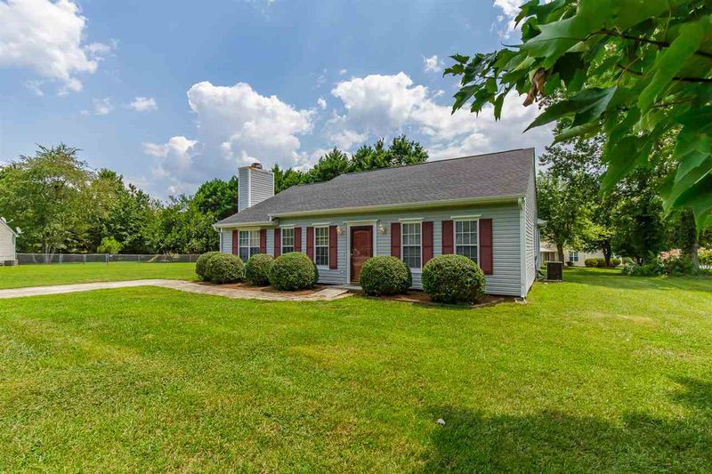 2 Blake Ct, Durham, NC 27712