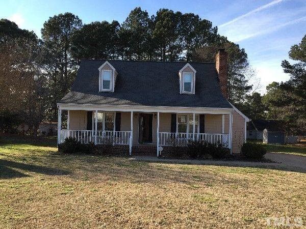 2 W Canterbury Cir, Wendell, NC 27591