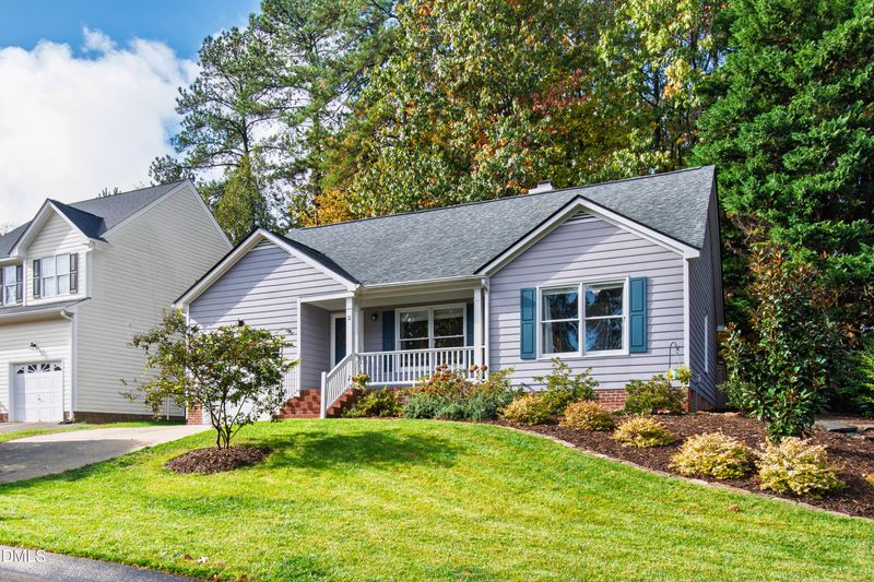 2 Casabelle Ct, Durham, NC 27713