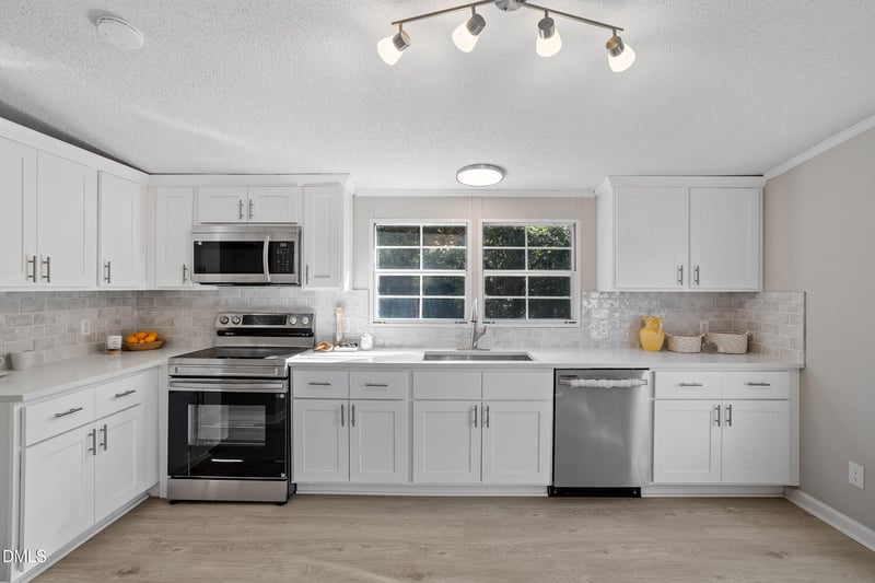 2 Christopher Dr, Sanford, NC 27332