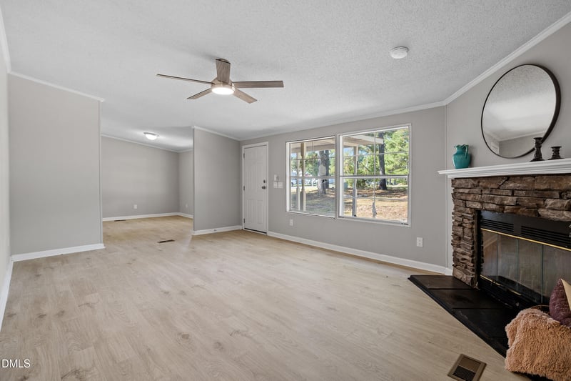 2 Christopher Dr, Sanford, NC 27332