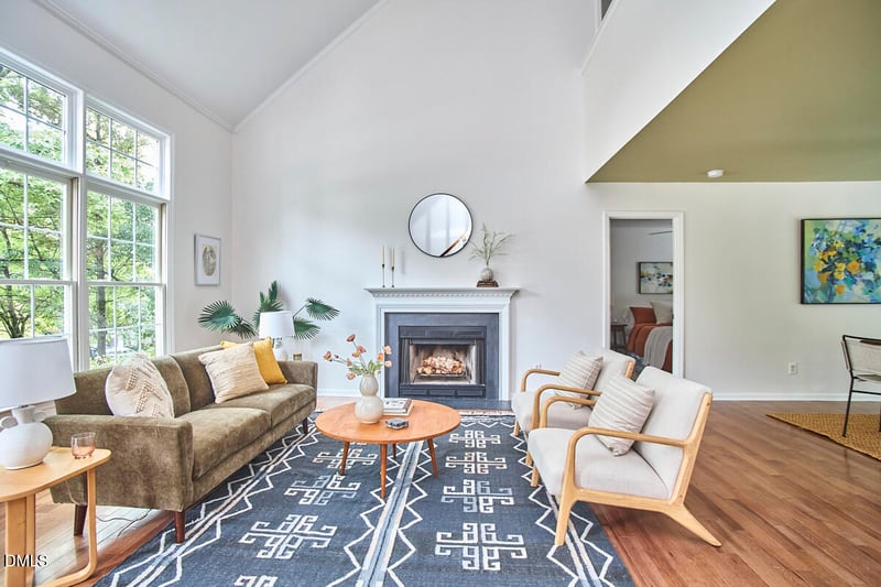 2 Creeks Edge Ct, Durham, NC 27713
