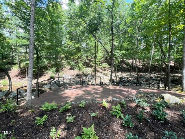 2 Crow Hl, Chapel Hill, NC 27514