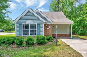 2 Donnelly Ct, Durham, NC 27713