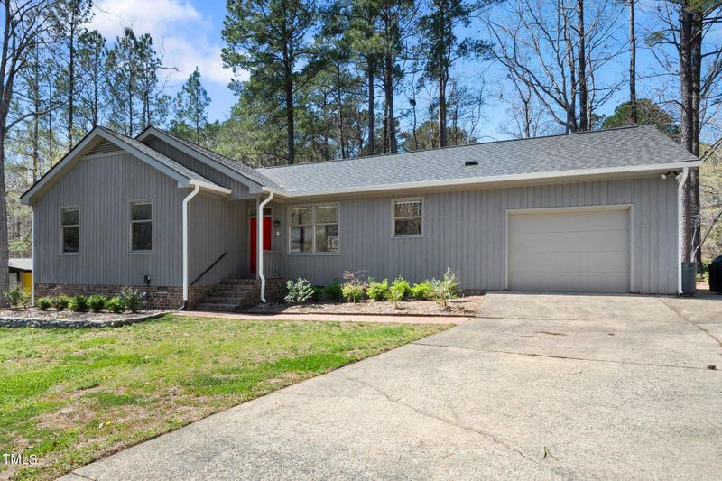 2 Edgestone Pl, Chapel Hill, NC 27517