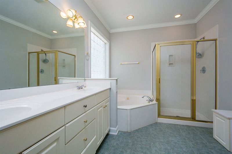 2 Elam Ct, Durham, NC 27705