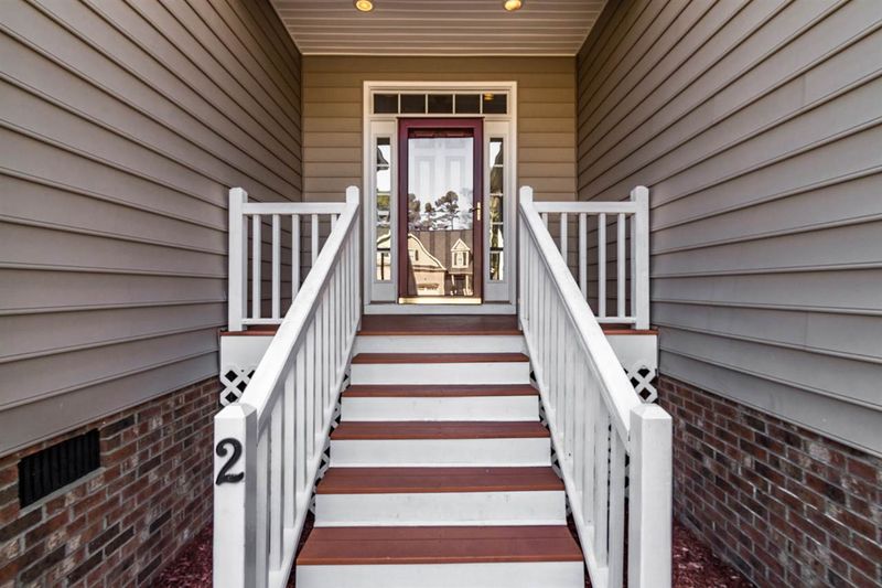 2 Featherglen Ct, Durham, NC 27703