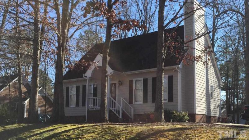 2 Fircrest Ct, Durham, NC 27703