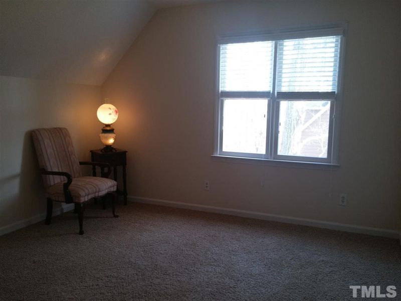 2 Fircrest Ct, Durham, NC 27703
