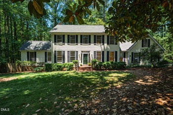 2 Foxridge Rd, Chapel Hill, NC 27514